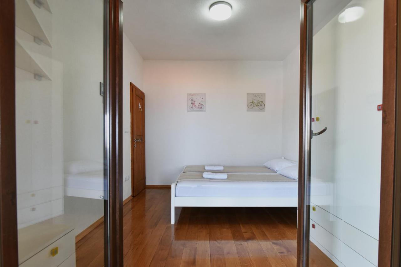 Villa Ariel Luštica Luaran gambar