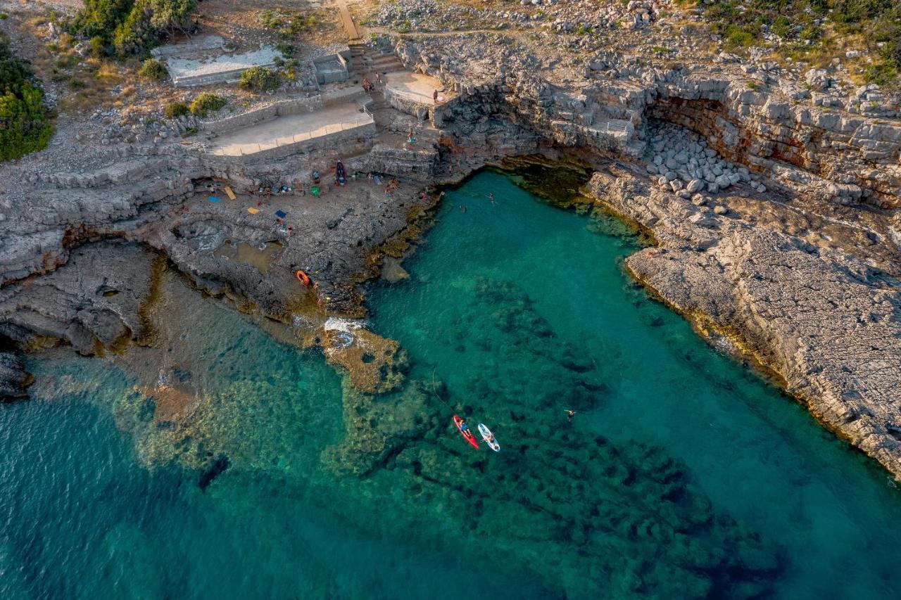 Villa Ariel Luštica Luaran gambar